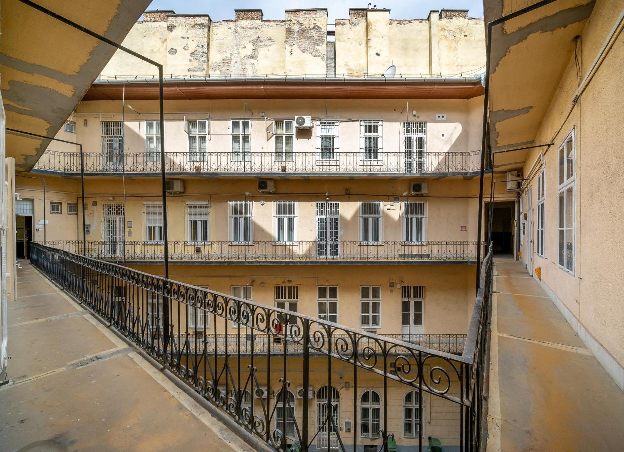 Oktogon Four Residence بودابست المظهر الخارجي الصورة